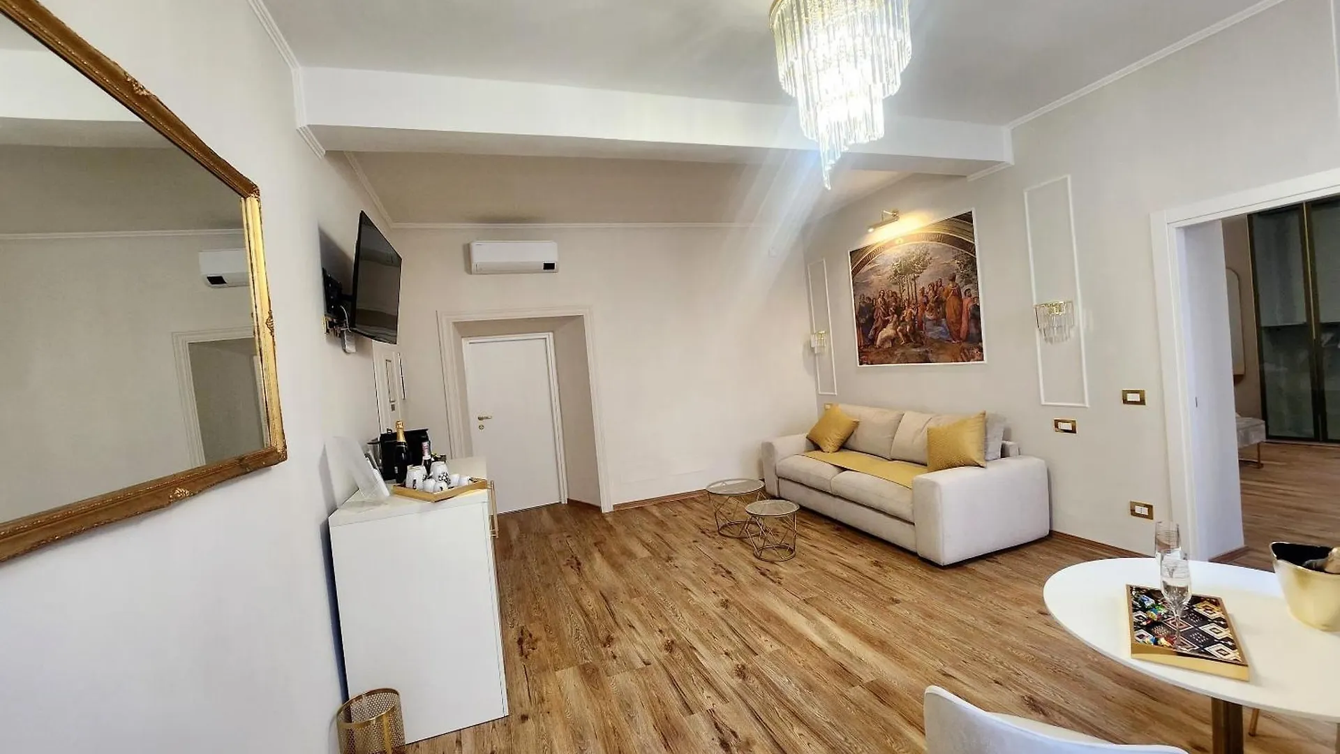 Golden Palace Luxury Guest House Rome