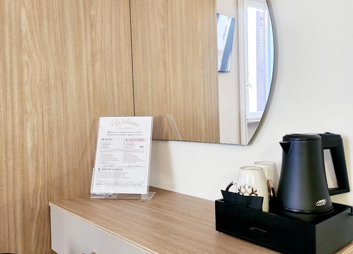 Golden Palace Luxury Guest House Rome