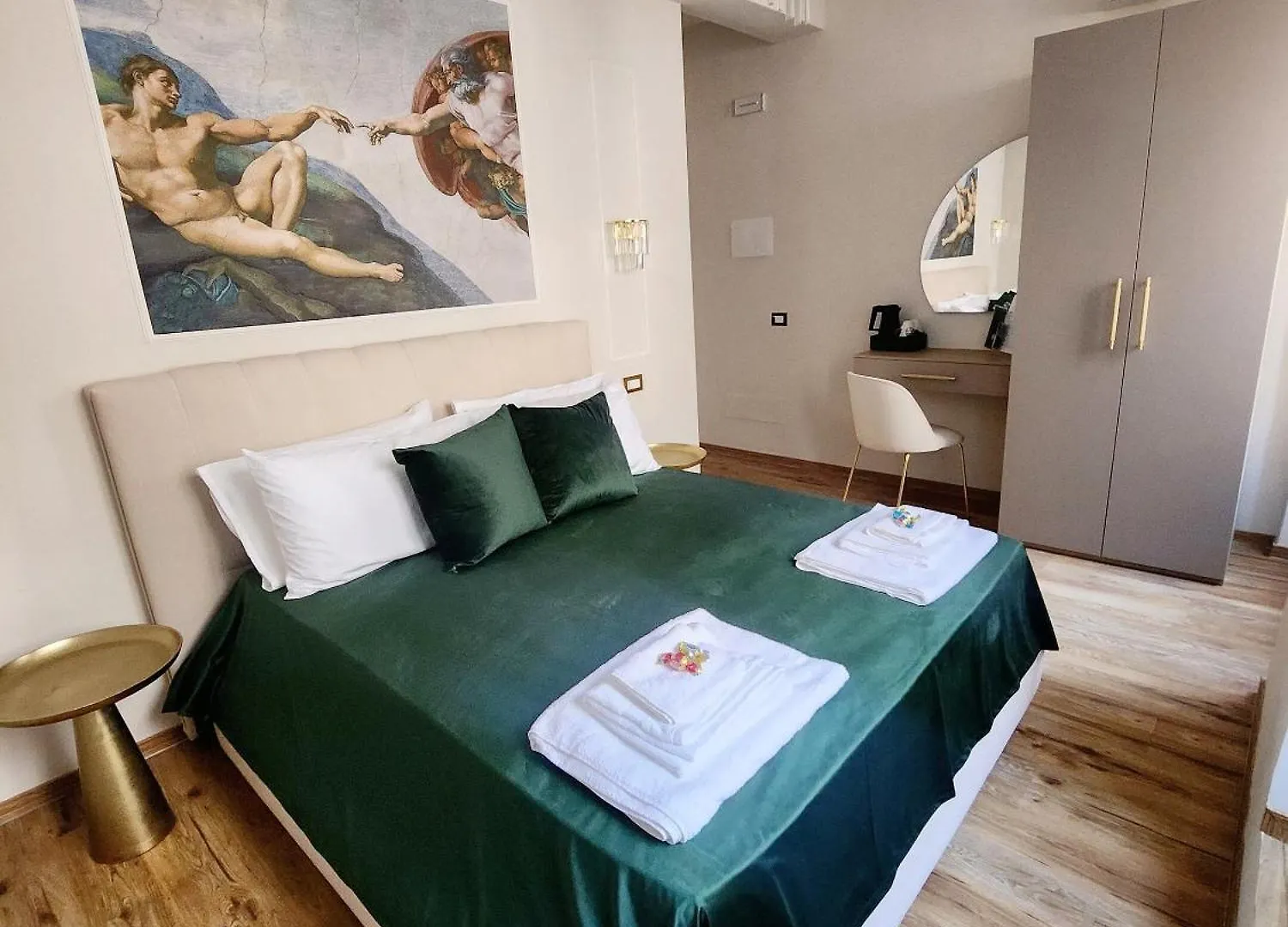 Golden Palace Luxury Guest House Rome