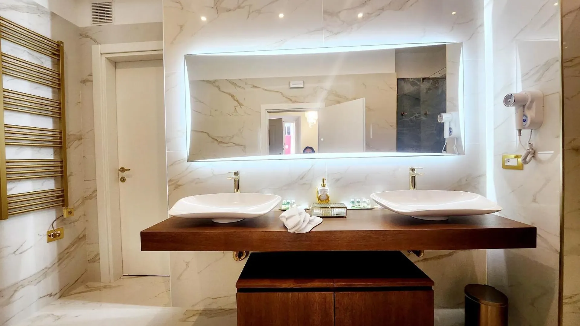 Golden Palace Luxury Guest House Rome