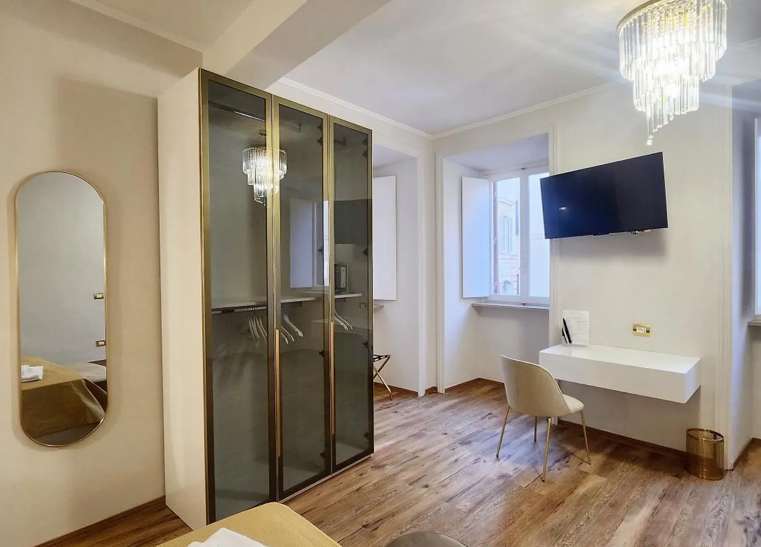 Golden Palace Luxury Guest House Rome Italy